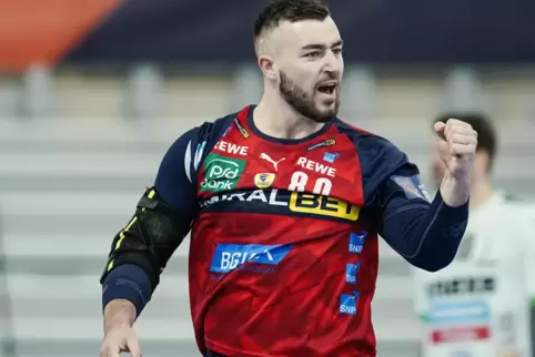 Ab ins Viertelfinale: Löwen-Krerisläufer Jannik Kohlbacher.