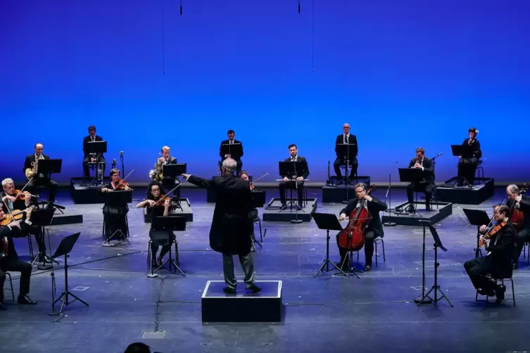Generalmusikdirektor Georg Fritzsch am Pult: Die Badischen Staatskapelle Karlsruhe spielt Wagner.