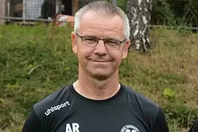 Bleibt der SG Finkenbach/Mannweiler/Stahlberg als Trainer erhalten: Alexander Raab.
