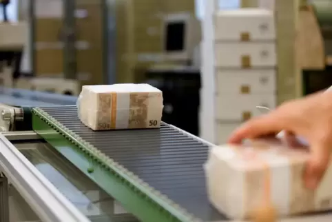 Geldproduktion bei G&D. Das Unternehmen arbeitet auch an einem digitalen Euro.