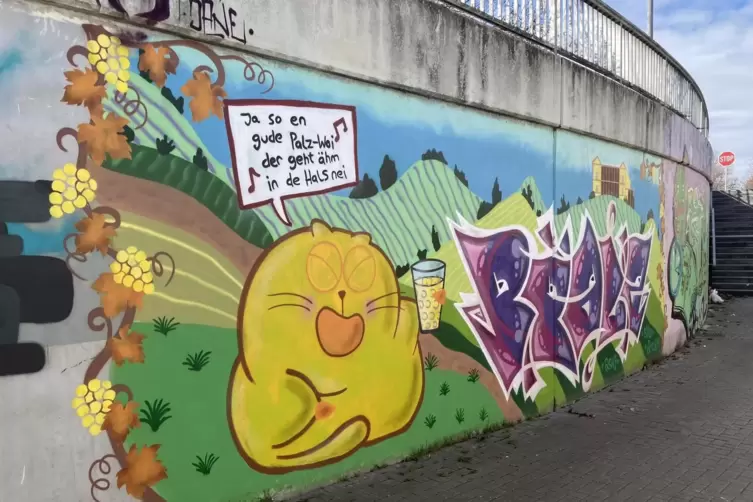 Kunst in der Unterf&uuml;hrung: Schorlekatze mit Faible f&uuml;r die Pfalz und ihre Lieder. 