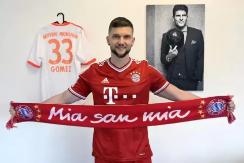 Voll ausgestattet: Tim Graf zeigt seine Liebe zum deutschen Rekordmeister FC Bayern München. 