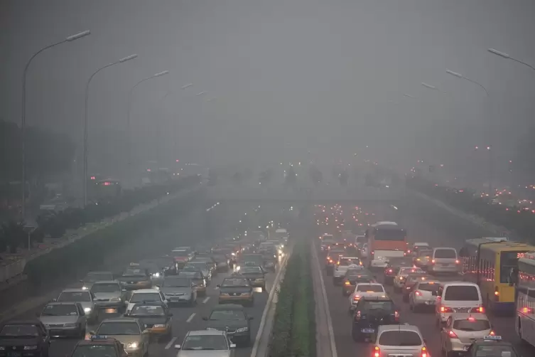 Das Gros der teilweise alarmierenden Feinstaubbelastung in China kommt vom Verkehr. 