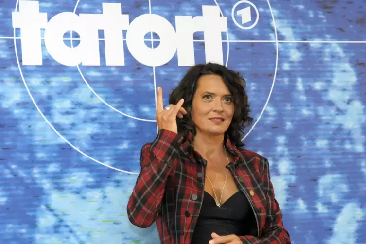 2009: Das 20-jährige Tatort-Jubiläum feierte Ulrike Folkerts in Lu. Seit 1989 verkörpert sie Lena Odenthal und ist die dienstält
