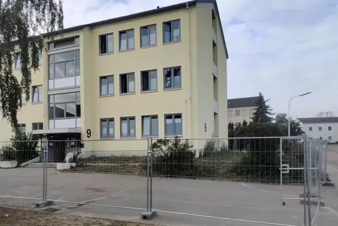Mit Zäunen umgrenzt: Quarantänehäuser in der Erstaufnahmeeinrichtung. 