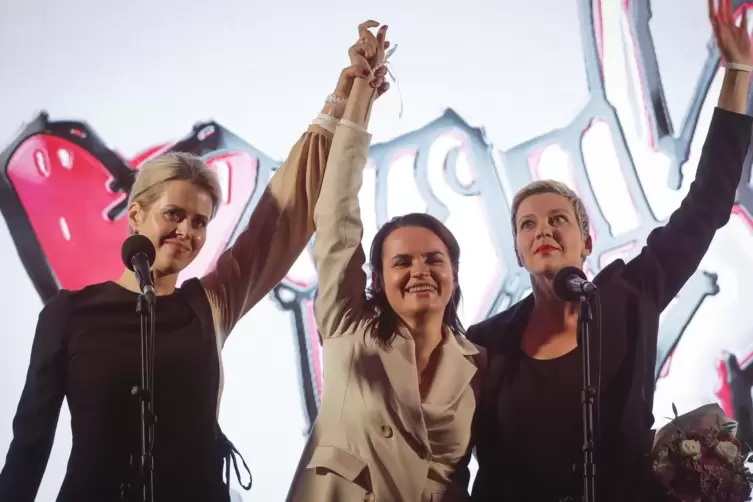 Eine der drei ausgezeichneten Frauen - (von links): Veronika Tsepkalo, Swetlana Tichanowskaja und Maria Kolesnikowa - will, stel
