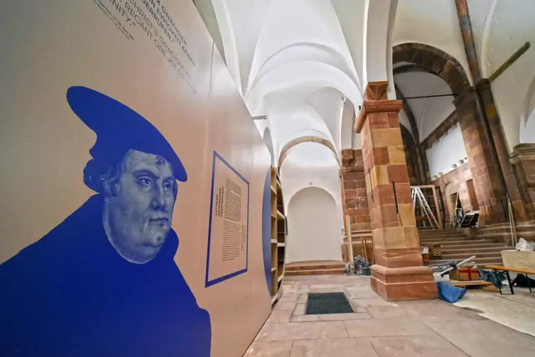 Mit Martin Luther (links) kommen die Besucher an, erleben mit ihm den Reichstag 1521, seine inneren Qualen und die Erkenntnis, d