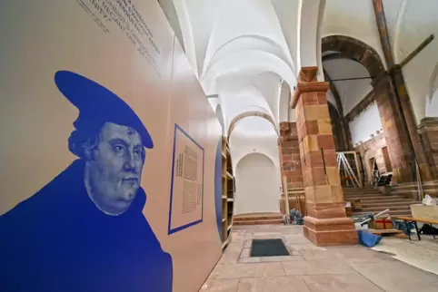 Mit Martin Luther (links) kommen die Besucher an, erleben mit ihm den Reichstag 1521, seine inneren Qualen und die Erkenntnis, d
