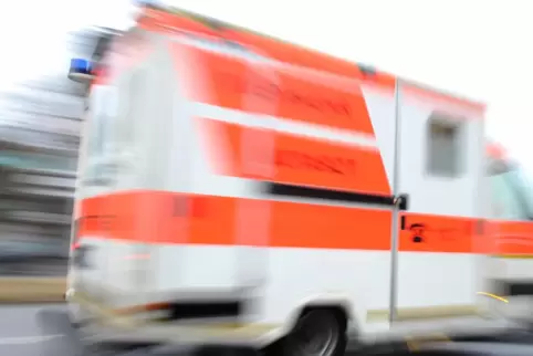 Der Rettungsdienst brachte den Jungen ins Krankenhaus. 