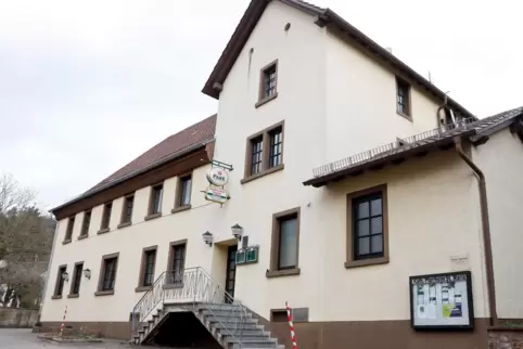 Noch ist die künftige Nutzung unklar: Auch altersgerechte Wohnungen könnten im alten Pfarrheim entstehen. 