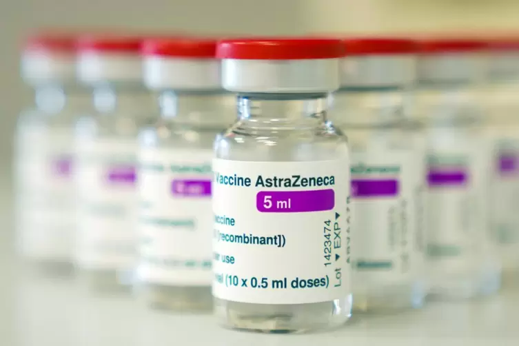 Der Impfstoff von Astrazeneca trifft bei vielen grundsätzlich impfwilligen Menschen auf Skepsis.