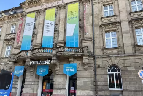 Am Postplatz: ein Zugang zum Handels- und Gastro-Bereich.