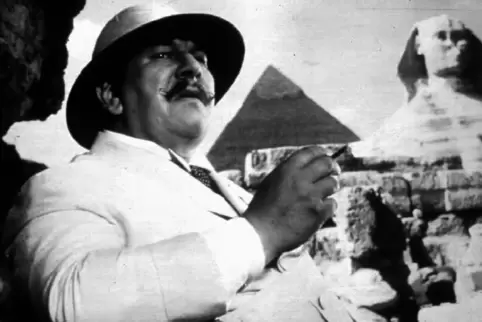 Peter Ustinov als Meisterdetektiv Hercule Poirot in der Agatha-Christie-Verfilmung „Tod auf dem Nil“. 