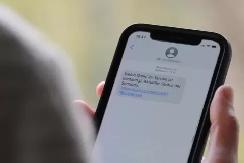 Vorsicht vor betrügerischen SMS!