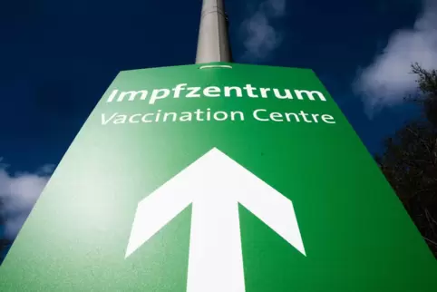 Die Impfkampagne gegen Covid-19 in Deutschland ist nur quälend langsam gestartet. 