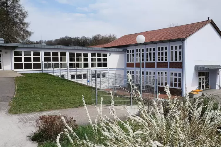 Die Albert-Schweitzer-Schule in Ernstweiler.