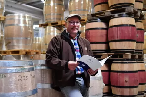 Professioneller Sachverständiger für die Qualität von Weinen: Kirk Bauer aus Deidesheim. 