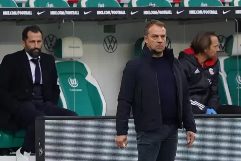 Hansi Flick (rechts) am Samstag in Wolfsburg.