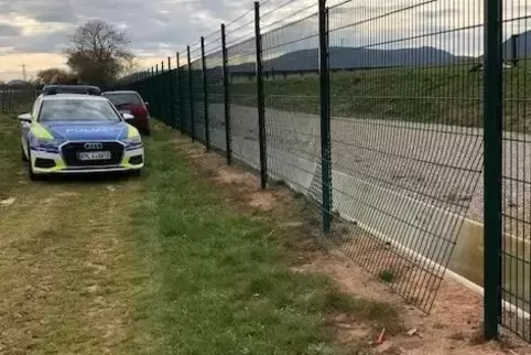 Der Sachschaden liegt bei rund 700 Euro. 