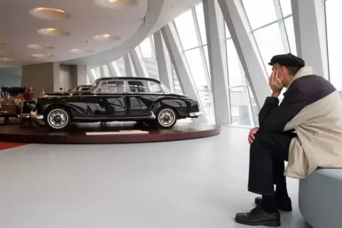 Staatsoberhäupter in aller Welt , Papst Johannes XXIII. und prominente Filmstars wie Gary Cooper und Fernandel fuhren Mercedes 3