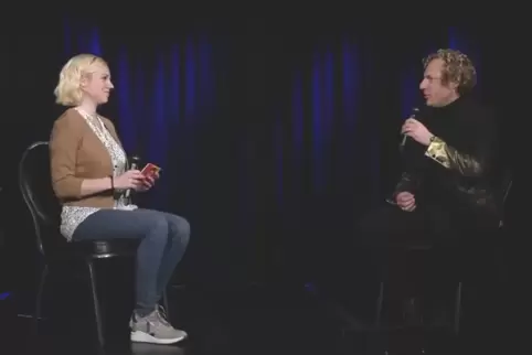 Talkrunde im Rahmen der Show aus dem Schatzkistl: Melissa Meyer befragt Alexander Schubert.