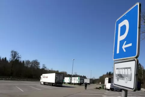 Der Übergabeort: der Parkplatz des Autobahnrastplatzes Waldmohr.