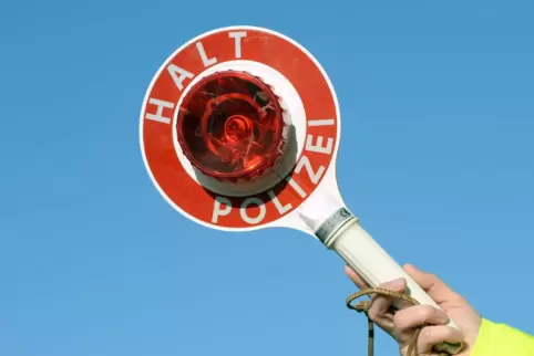 Die Polizei hat den 34-Jährigen bei einer Kontrollstelle in Dannstadt-Schauernheim aus dem Verkehr gezogen. 