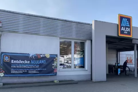 Wegen Umbaus ist die Aldi-Filiale im Hilgardcenter von Mittwoch bis voraussichtlich kommenden Montag geschlossen. Am Dienstag, 2