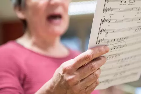 Singen: Beim Gospelchor Lingenfeld versucht man sich mit digitalen Proben zu behelfen.