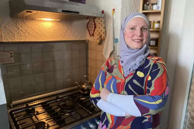 Sulaf Alemadi in ihrer Küche in Grünstadt. 