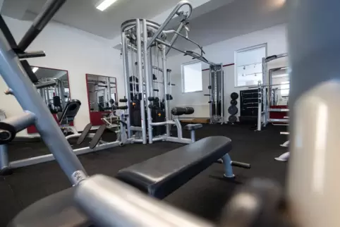 Leeres Fitnessstudio: Seit November 2020 müssen die Fitnessstudios ihre Türen geschlossen halten. 