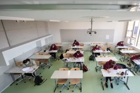 Ab Montag gilt für rheinland-pfälzische Schulen die bundesweite Notbremse.