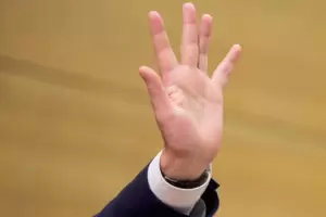 Die Ratsmitglieder haben abgestimmt. Die Ratsmitglieder haben abgestimmt.