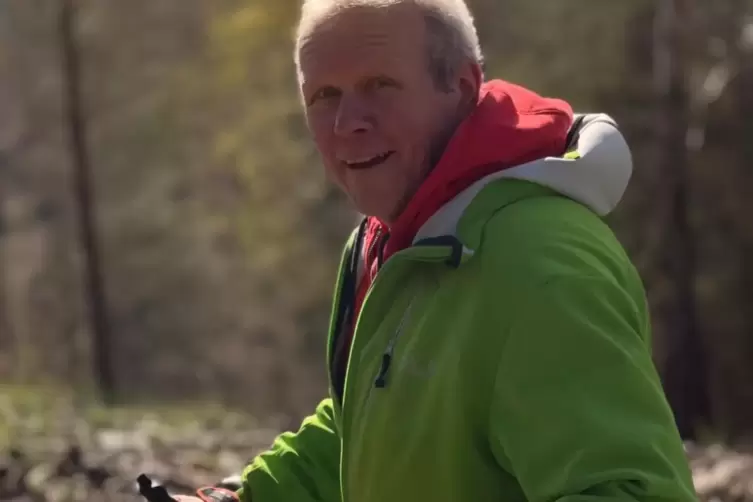 Harald Lange, Jahrgang 1968, ist seit 2009 Professor f&uuml;r Sportwissenschaft an der Universit&auml;t W&uuml;rzburg, Gr&uuml;nder des Instituts f