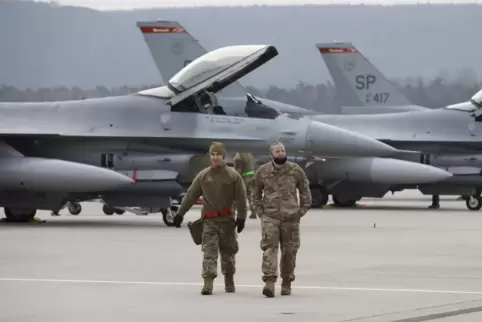 Übung der F16-Staffel aus Spangdalem Mitte März 2021: Der Lärm, den die Kampfflugzeuge über der Region verursachen, empfinden vi
