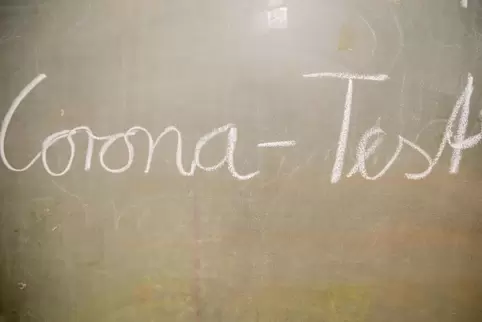 Zweimal in der Woche müssen Schüler einen negativen Corona-Test nachweisen. 