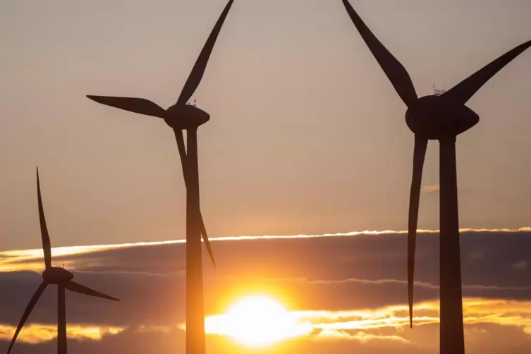 Sonne statt Wind: Die BI lehnt Windräder ab und schlagt dafür ein Photovoltaik-Kraftwerk vor, das sich genossenschaftlich organi