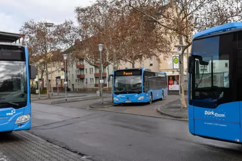 Die Haltestellen am Bahnhof sollen neu angeordnet werden. 