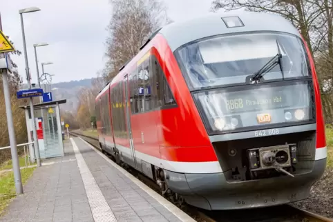 Der Bahnhof Einöd muss um ein Stück versetzt werden.