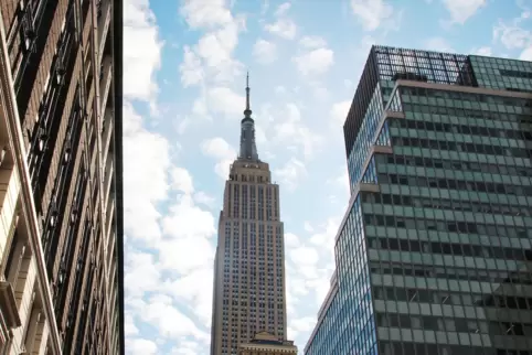 Mit Antenne 443 Meter hoch: Empire State Building.