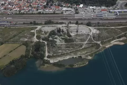 Zwischen Bahnhof und Baggersee plant die Stadt Wörth ein Sport- und Freizeitgelände.