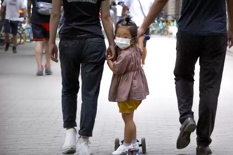 Bis vor fünf Jahren duften Paare in China nur ein Kind bekommen, was zu Zwangsabtreibungen und einem hohen Männerüberschuss gefü