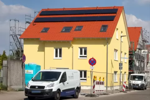 Sollen bis September bezugsfertig sein: Mehrfamilienhäuser in der Neuhofener Straße in Waldsee.