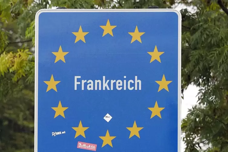 Dürfen sich Frankzosen nun in der Südpfalz kostenlos testen lassen oder nicht? 