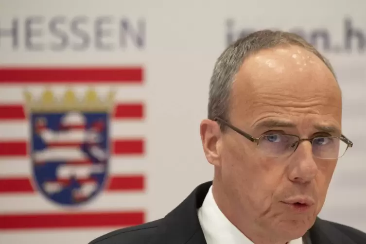 „Herausragender Ermittlungserfolg“: Hessens Innenminister Peter Beuth (CDU).