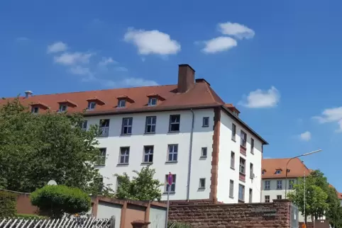Über 30 Soldaten sollen sich im April in der Niederauerbach-Kaserne mit dem Coronavirus angesteckt haben.