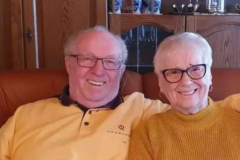 Feiern am 6. Mai ihre Diamanthochzeit: Adolf und Elfriede Kieser aus Lauterecken. 