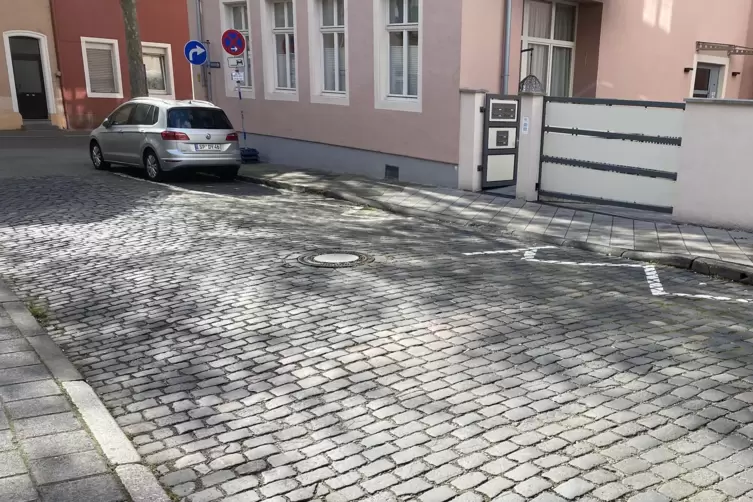 Noch nicht dran: R&uuml;tzhaubstra&szlig;e. 