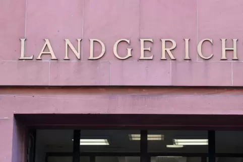 Weil er Drogen anbaute, stand ein 41-Jähriger vor Gericht.