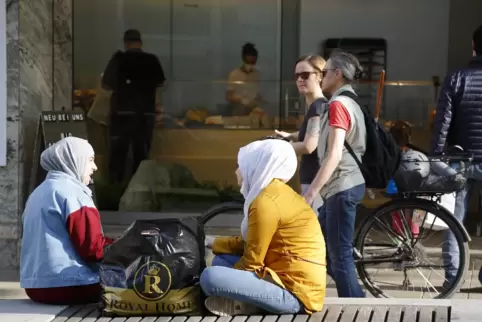  Ob Menschen mit Migrationshintergrund für hohe Corona-Ansteckungszahlen mitverantwortlich sind, wird bundesweit intensiv diskut